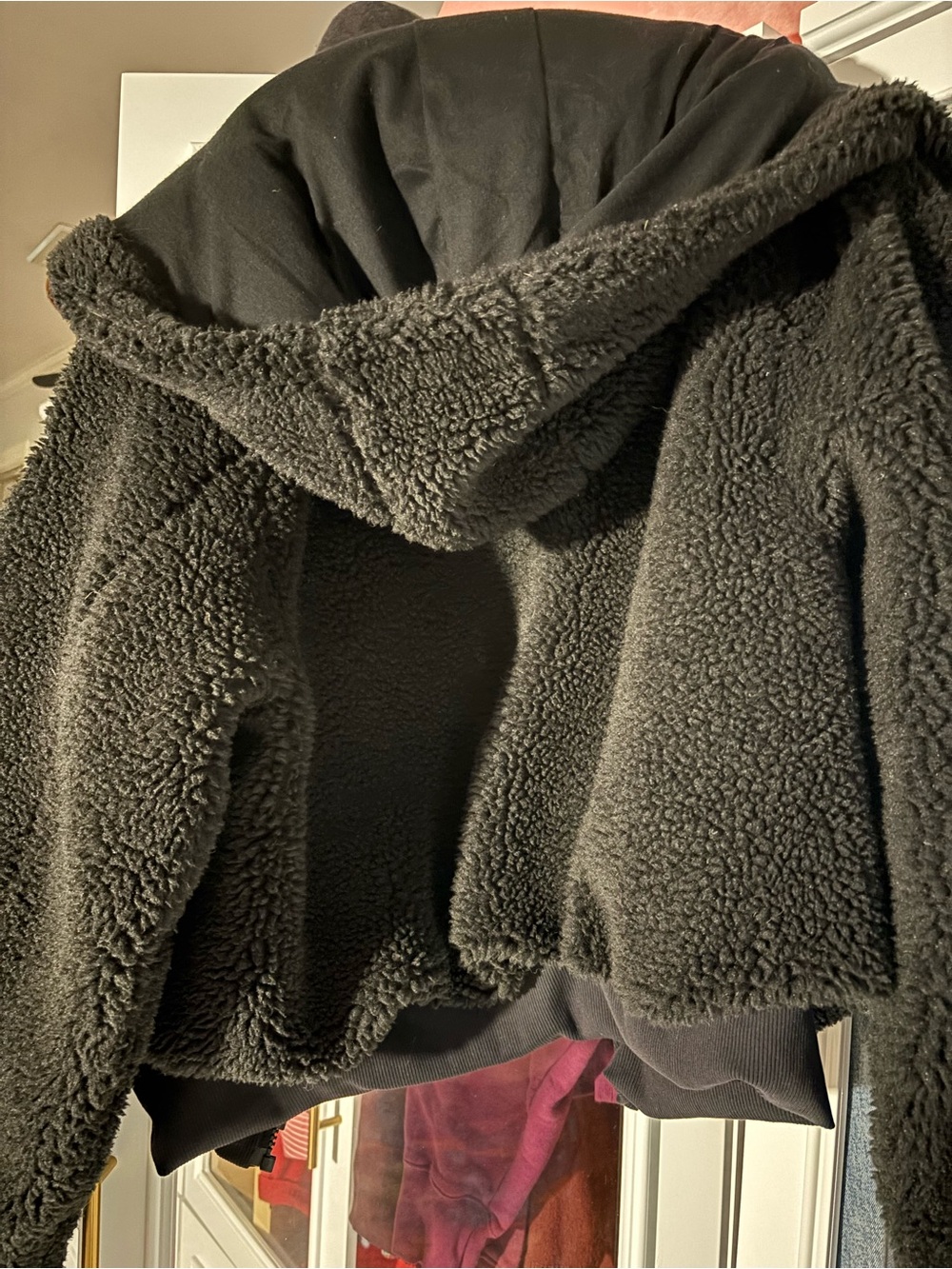 ALO Yoga Black Cropped Teddy Sherpa Jacket with Hood - Picture 4 of 4